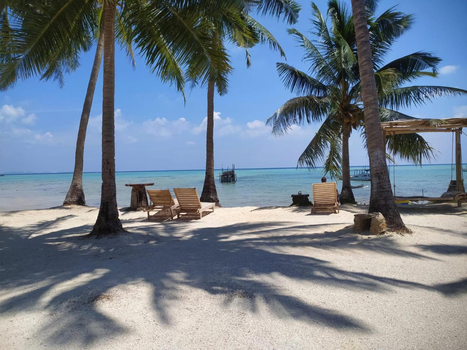 Eco Casa Hotel Karimunjawa Eksteriør billede