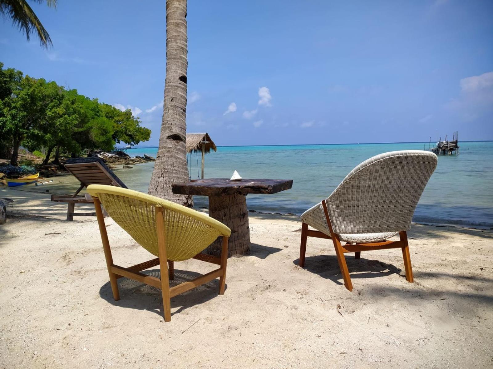Eco Casa Hotel Karimunjawa Eksteriør billede