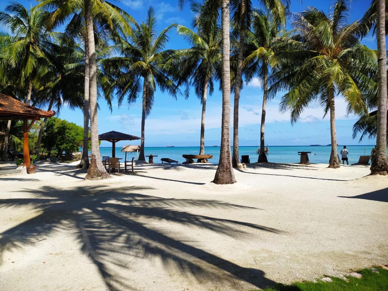 Eco Casa Hotel Karimunjawa Eksteriør billede