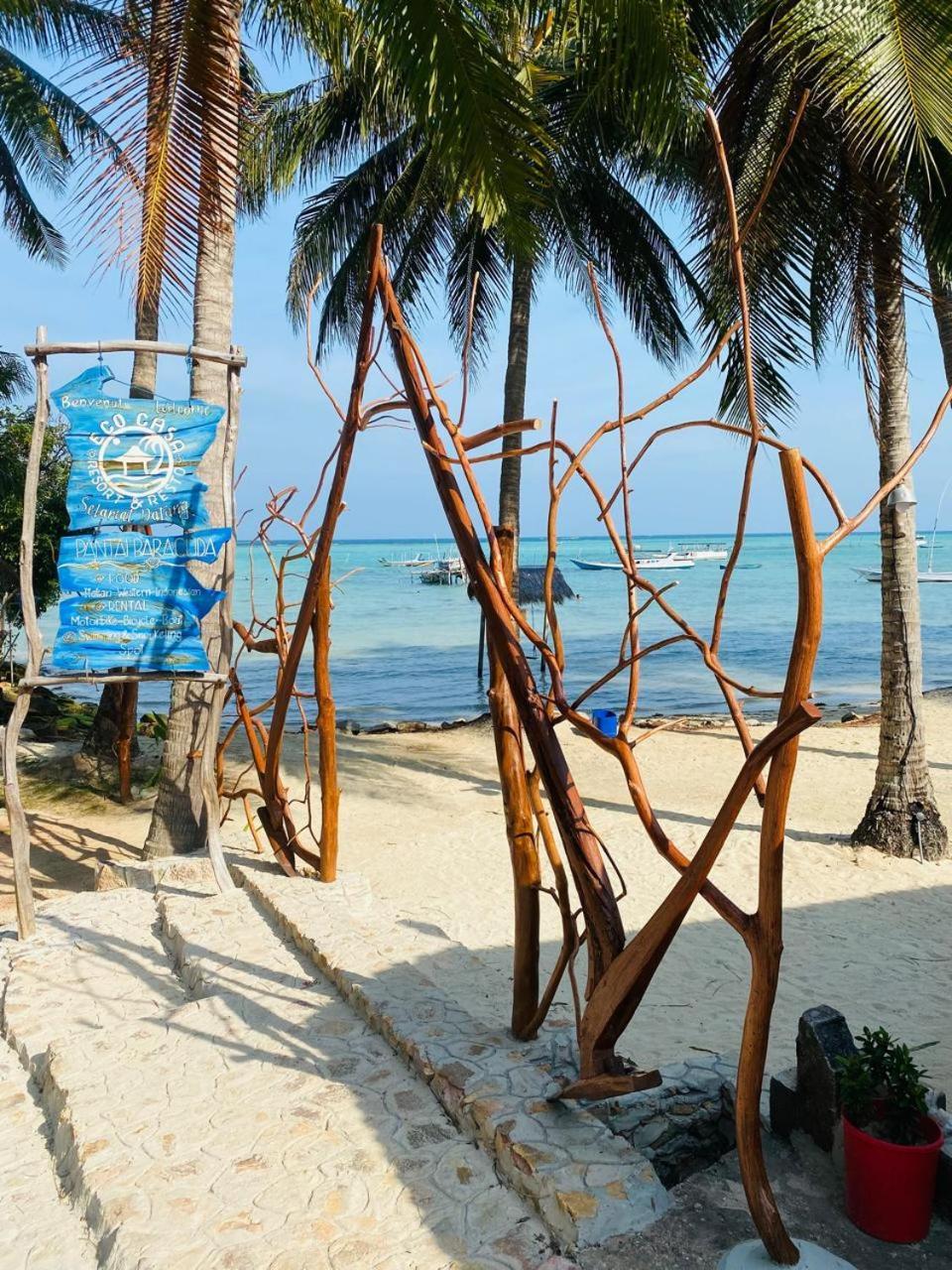 Eco Casa Hotel Karimunjawa Eksteriør billede