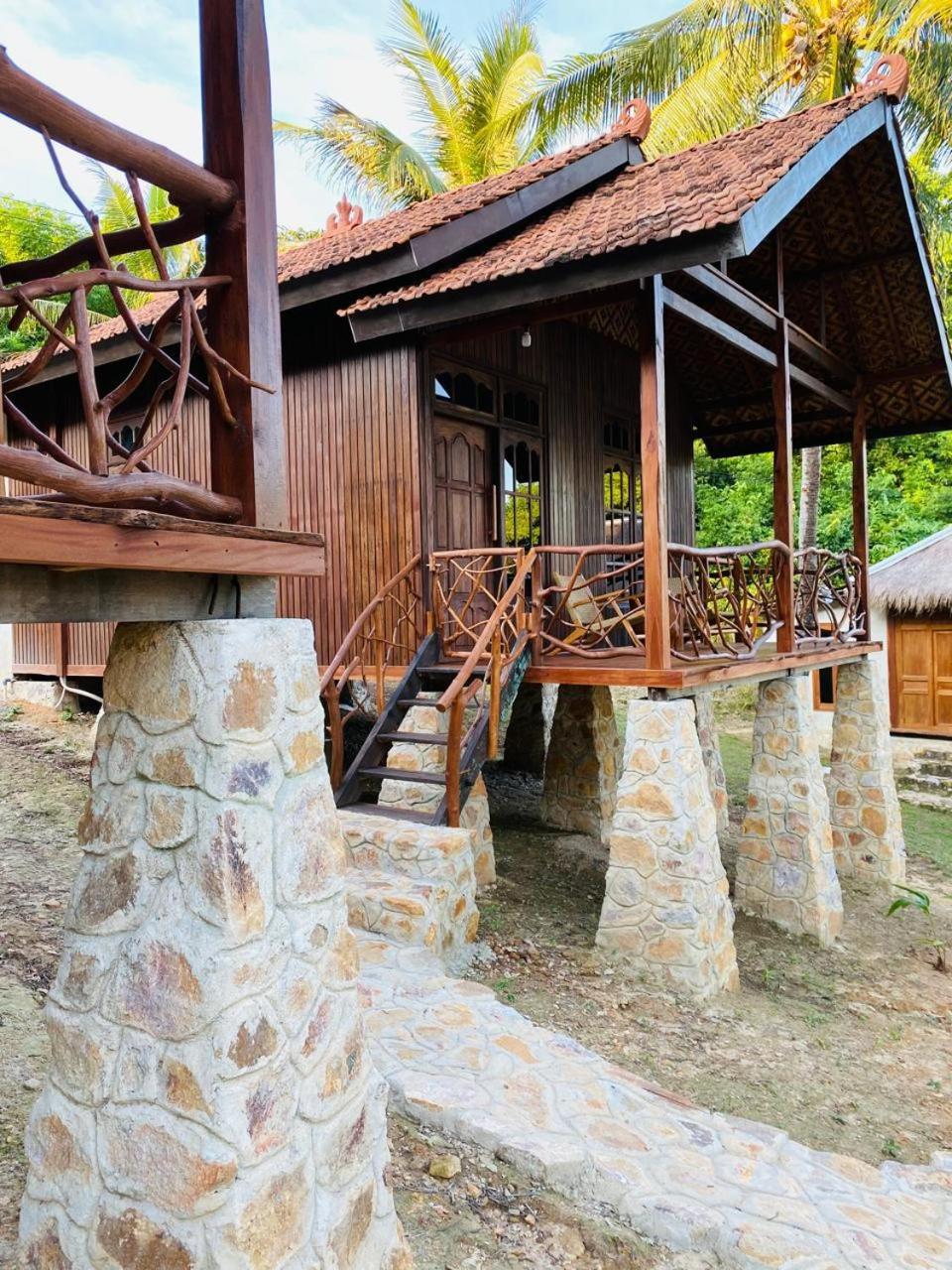Eco Casa Hotel Karimunjawa Eksteriør billede