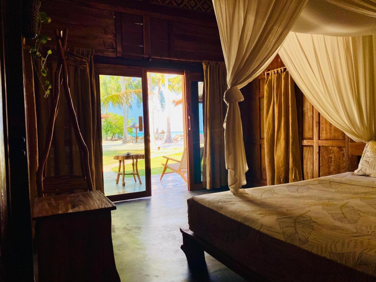 Eco Casa Hotel Karimunjawa Eksteriør billede