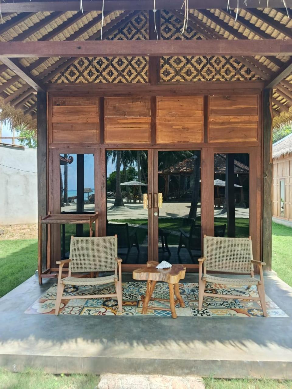 Eco Casa Hotel Karimunjawa Eksteriør billede